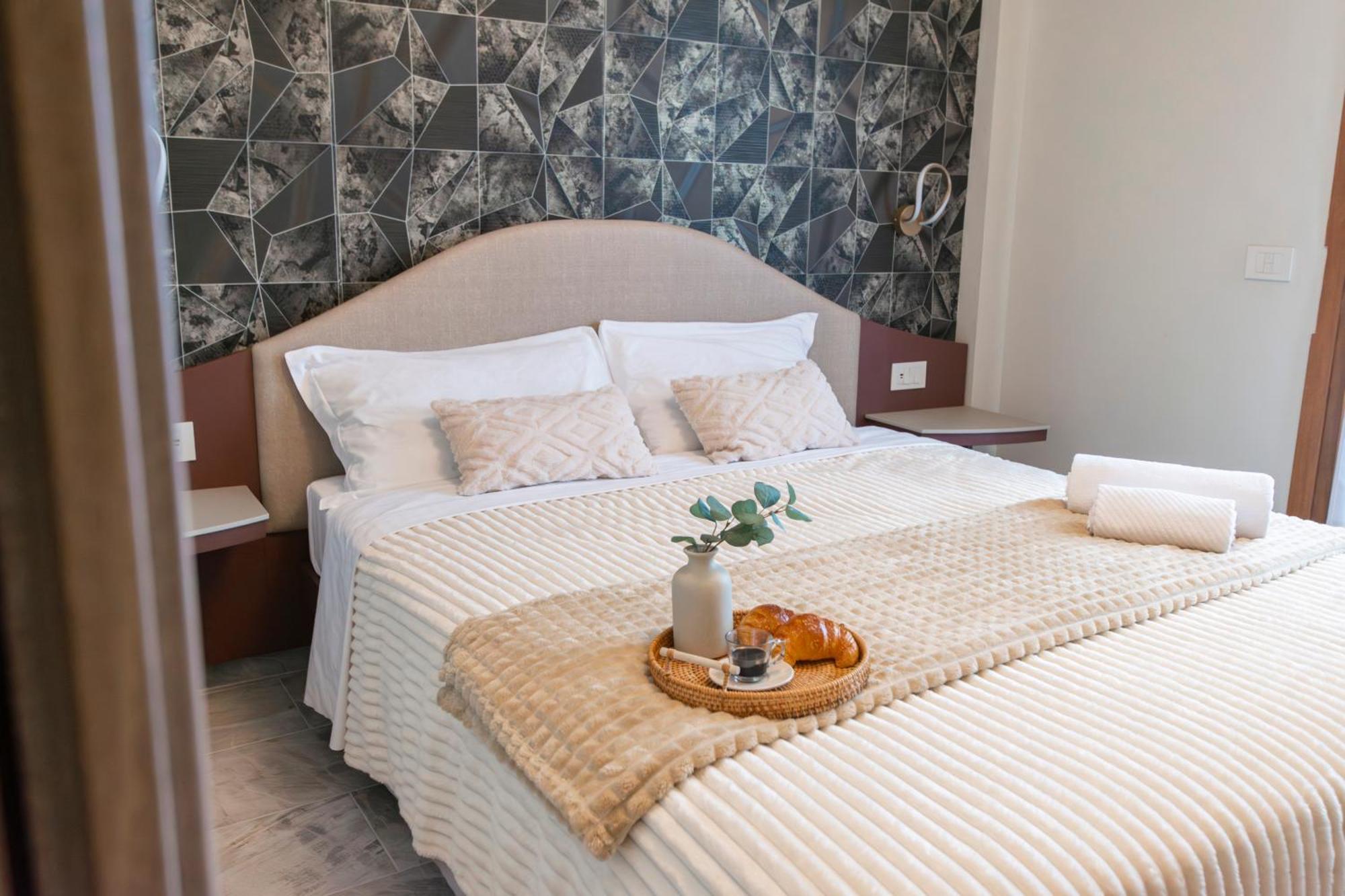 Apartment Miki - Sammartini 33 Милано Екстериор снимка